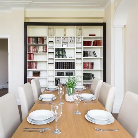 Norfolk House - Hagley Rd - Large Sleeps 6-8 Appartement *