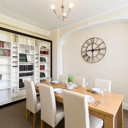 Norfolk House - Hagley Rd - Large Sleeps 6-8 Appartement *