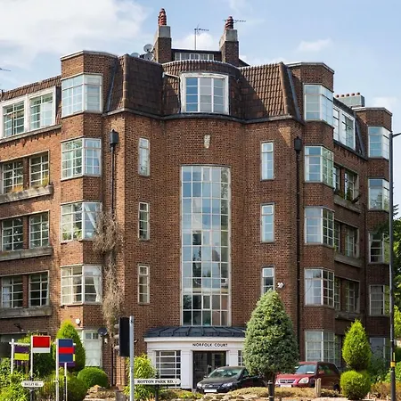 Norfolk House - Hagley Rd - Large Sleeps 6-8 Appartement Birmingham